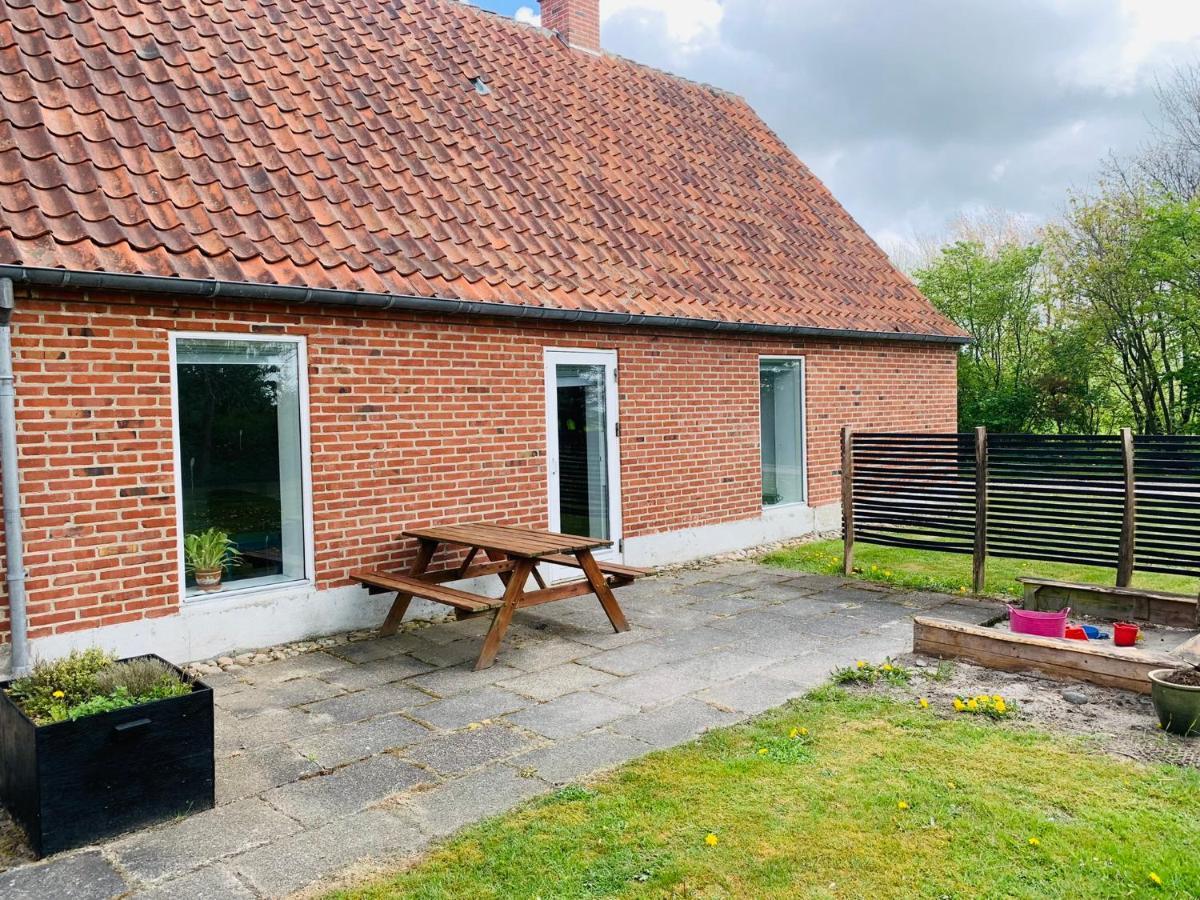 Sdr Gronkaer Feriehus - Holiday House Bækmarksbro Dış mekan fotoğraf